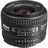 Nikon Wide Angle AF 35mm f2.0D Lens