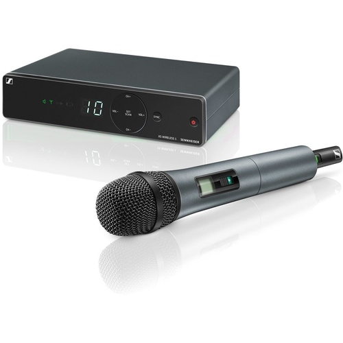 Sennheiser XSW 1-835 Handheld Wireless Mic System (BC: 670 - 694 MHz)