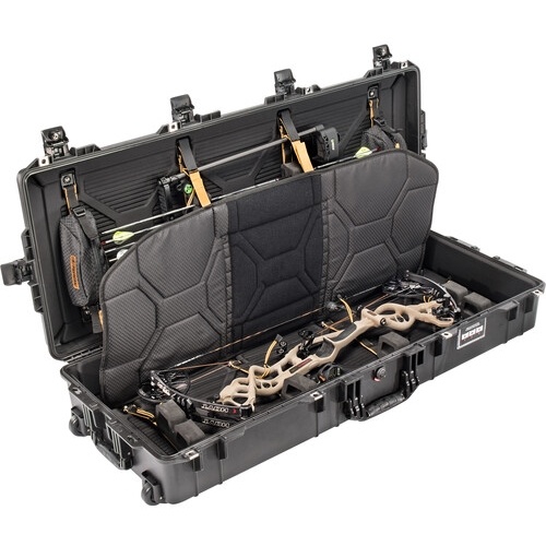 Pelican 1745 Air Bow Case (Black)