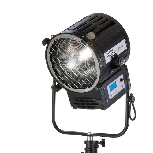 Litepanels Studio X5 Bi-Colour 200W LED Fresnel (standard yoke, power cable)