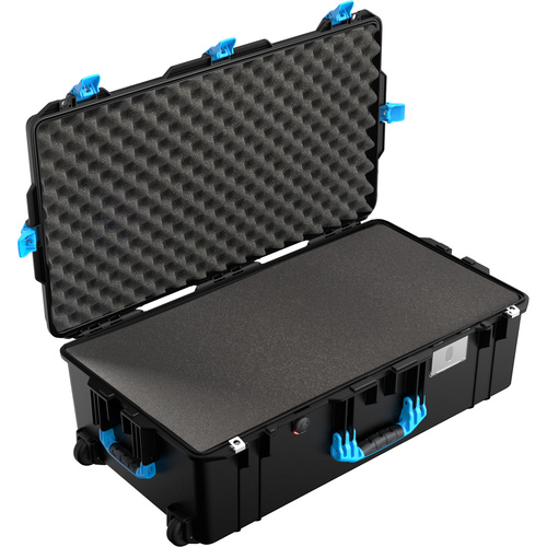 Pelican 1615 Air Case (Black/Blue, With Foam)