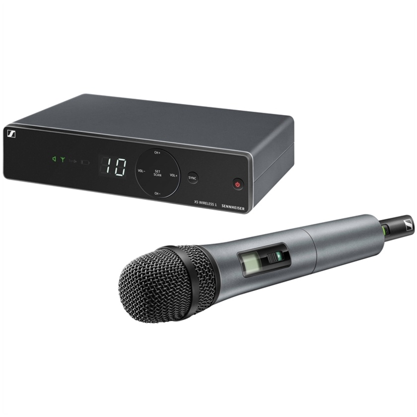 Sennheiser XSW 1-825 UHF Vocal Set with e825 Dynamic Microphone (A: 548 - 572 MHz)