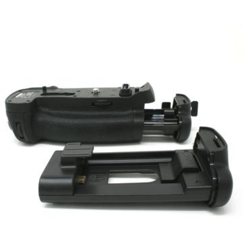 Wasabi Power Battery Grip MB-D18 for Nikon D850