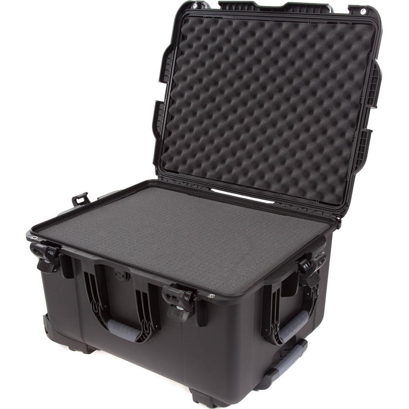 Nanuk 960 Wheeled Hard Case (Black, With Foam)