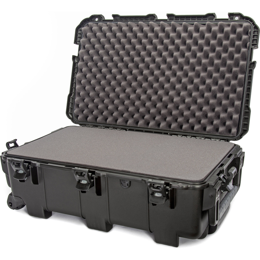 Nanuk 962 Wheeled Hard Case (Black, With Foam)