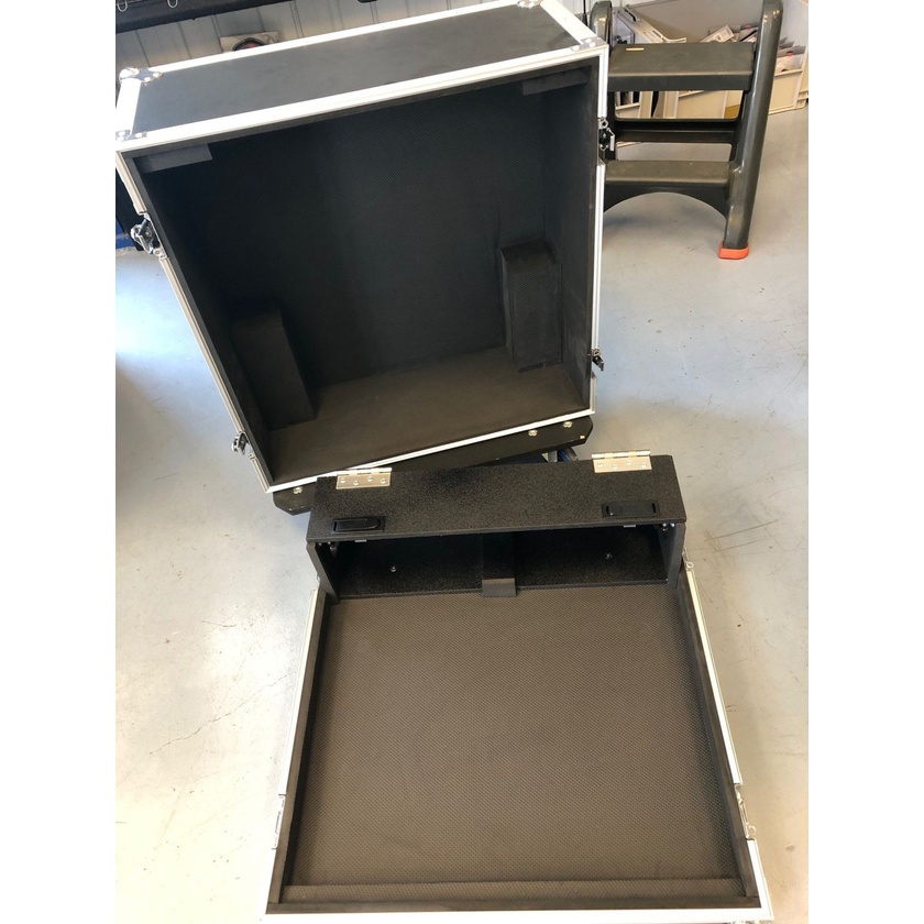 Allen & Heath QU5 Flight Case with DOGBOX