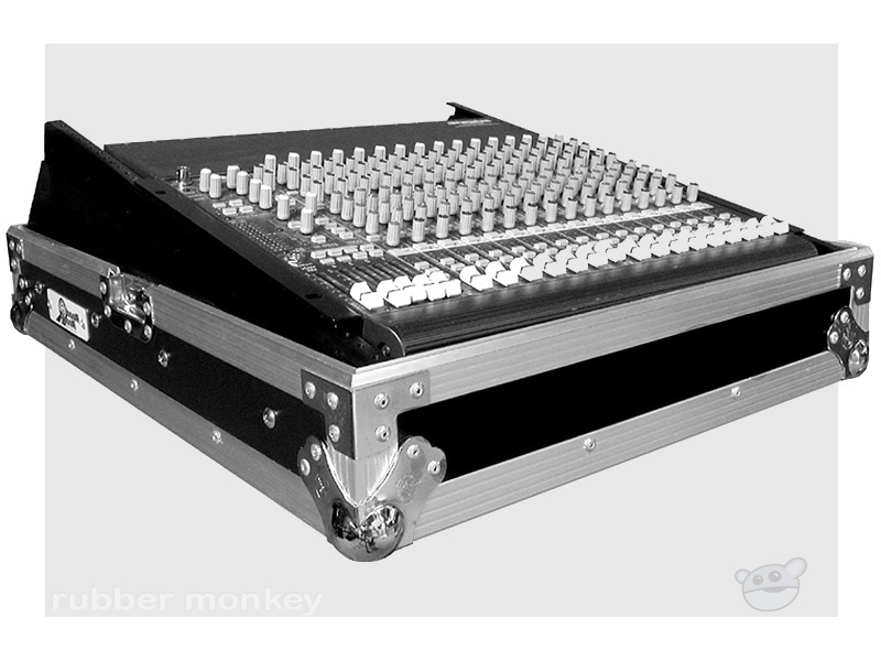 Road Ready Universal 19 inch Mixer case with rack rails