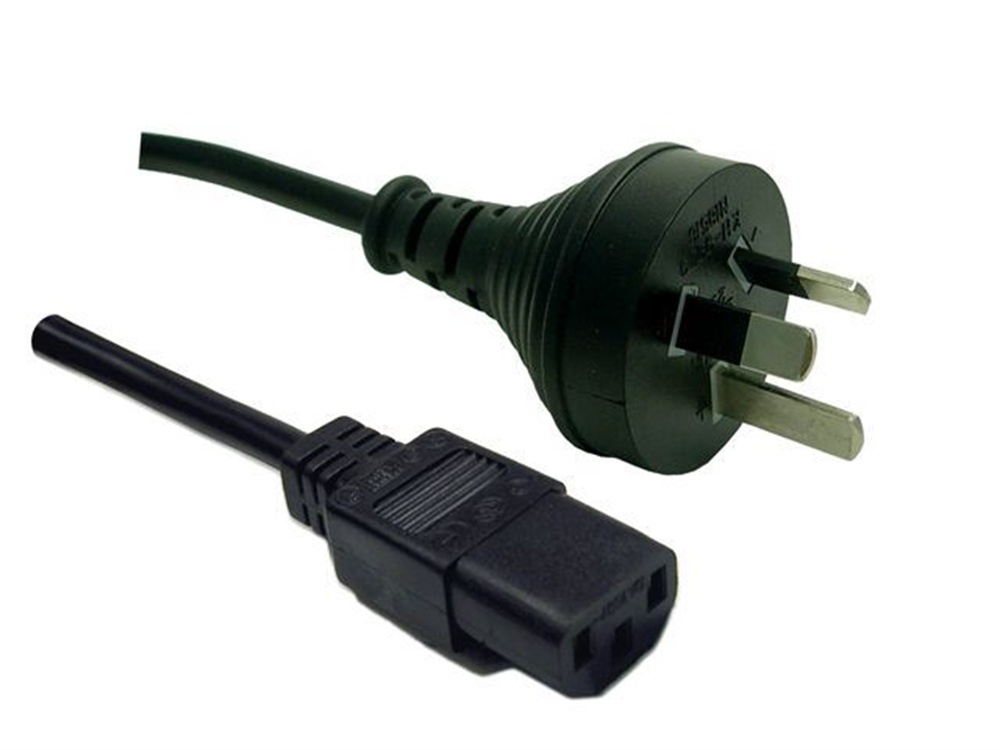 DYNAMIX 3-Pin 10A Plug to IEC Female Plug (1m, Black)