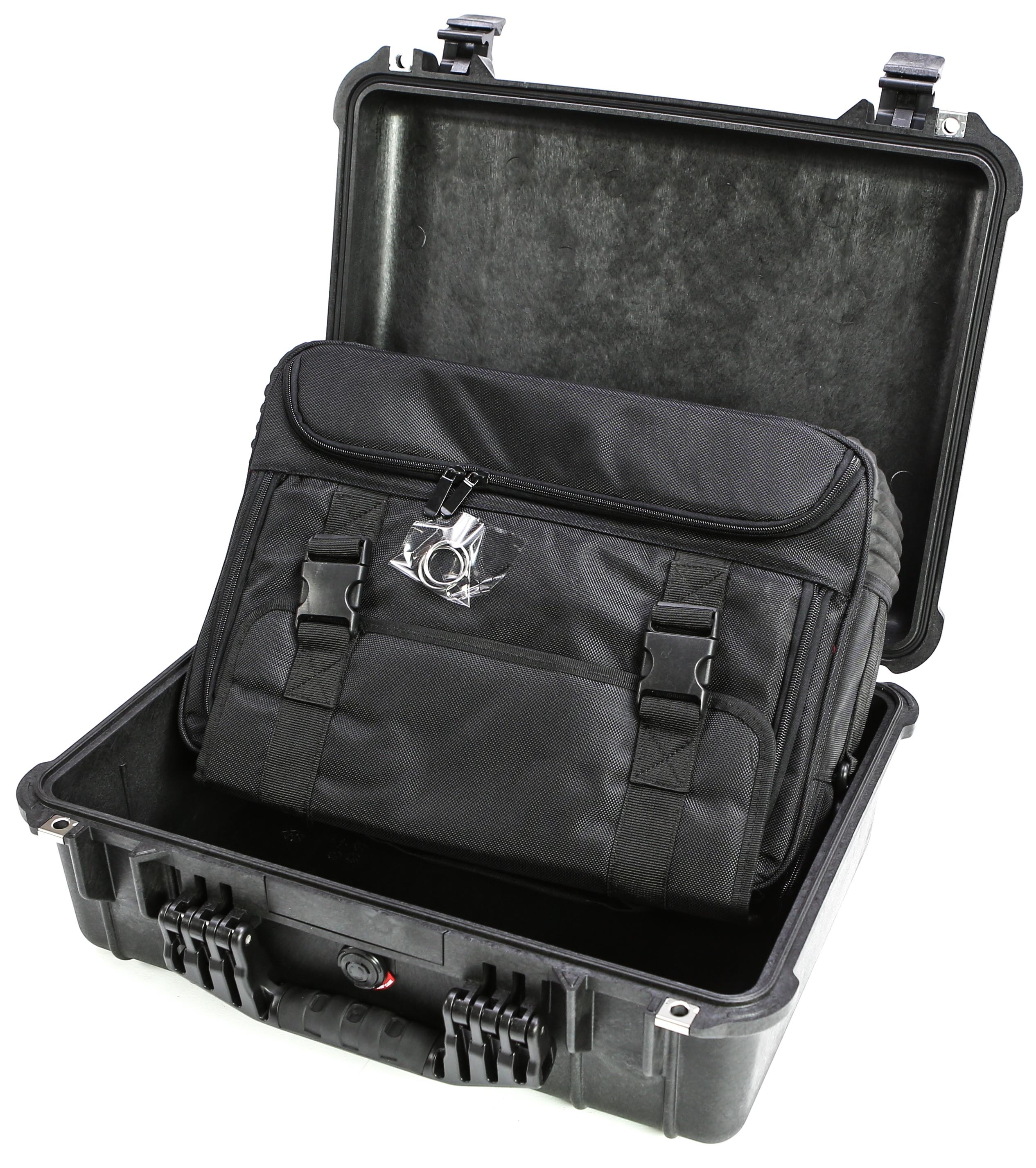 Peli 1520. Рюкзак peli Case. Кармашки для кейсов. Кейс на молнии.