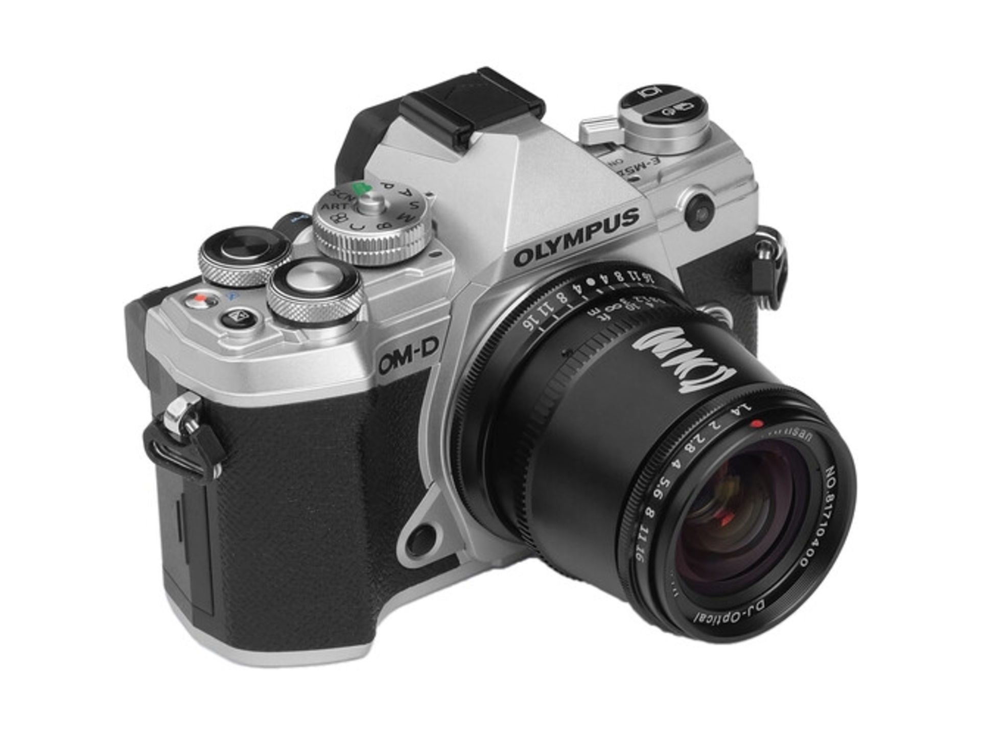 OLYMPUS OM-D E-M5 TTArtisan 35mm F1.4（OM-D E-M5 Mark IIIは今年の 