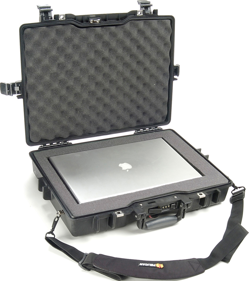 Pelican 1495 Laptop Case (Black, With Foam)