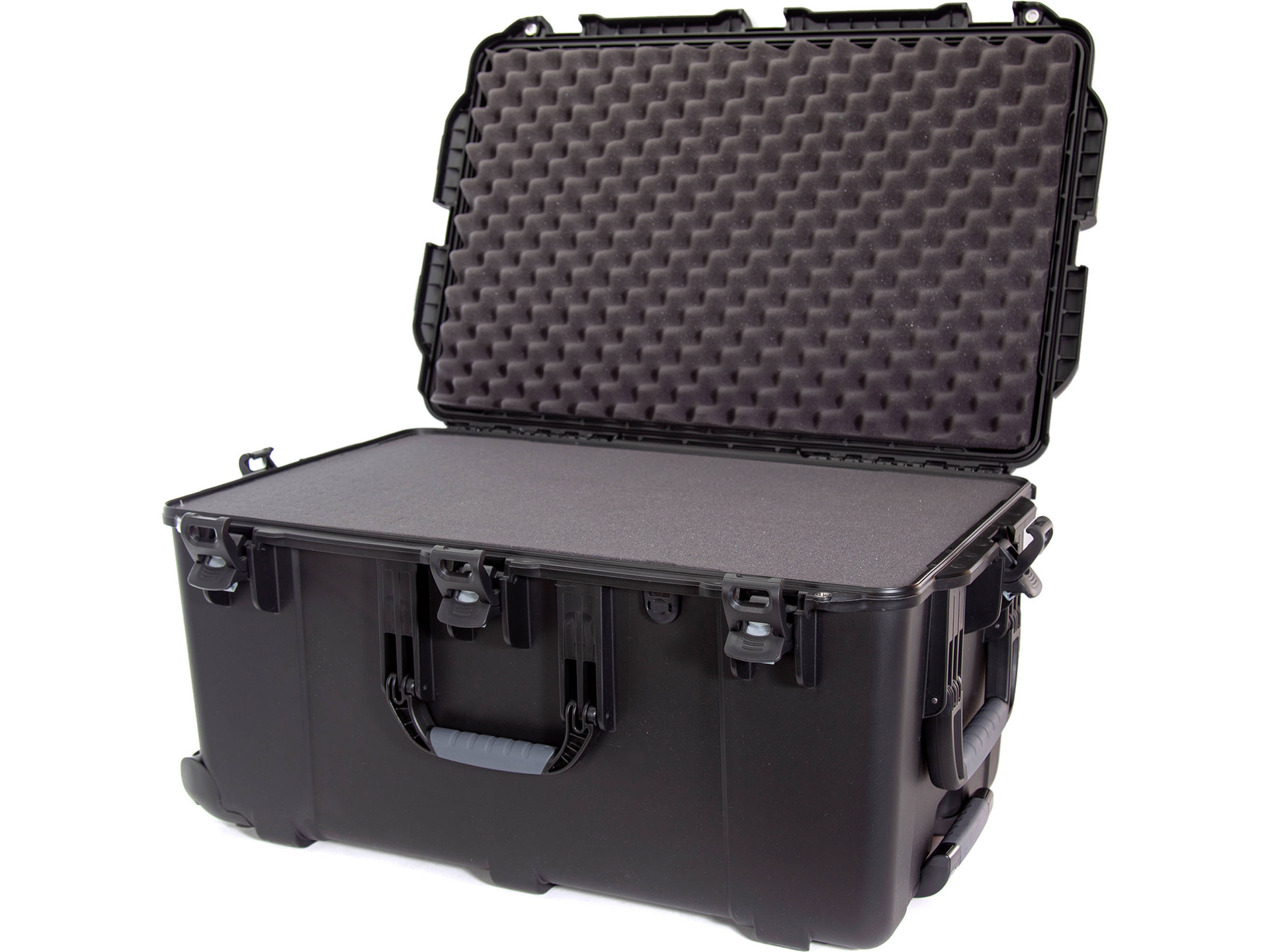 Nanuk 965 Wheeled Hard Case (Black, With Foam)