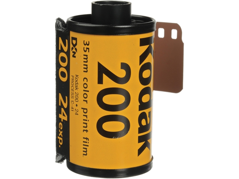 Kodak GOLD 200 Color Negative Film (35mm Roll Film, 24 Exposures)
