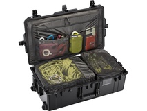 Pelican 1615TRVL Air Travel Case (Black, With Travel Insert)