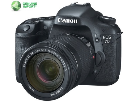 Canon EOS 7D Digital SLR and 18-135mm IS Lens Kit